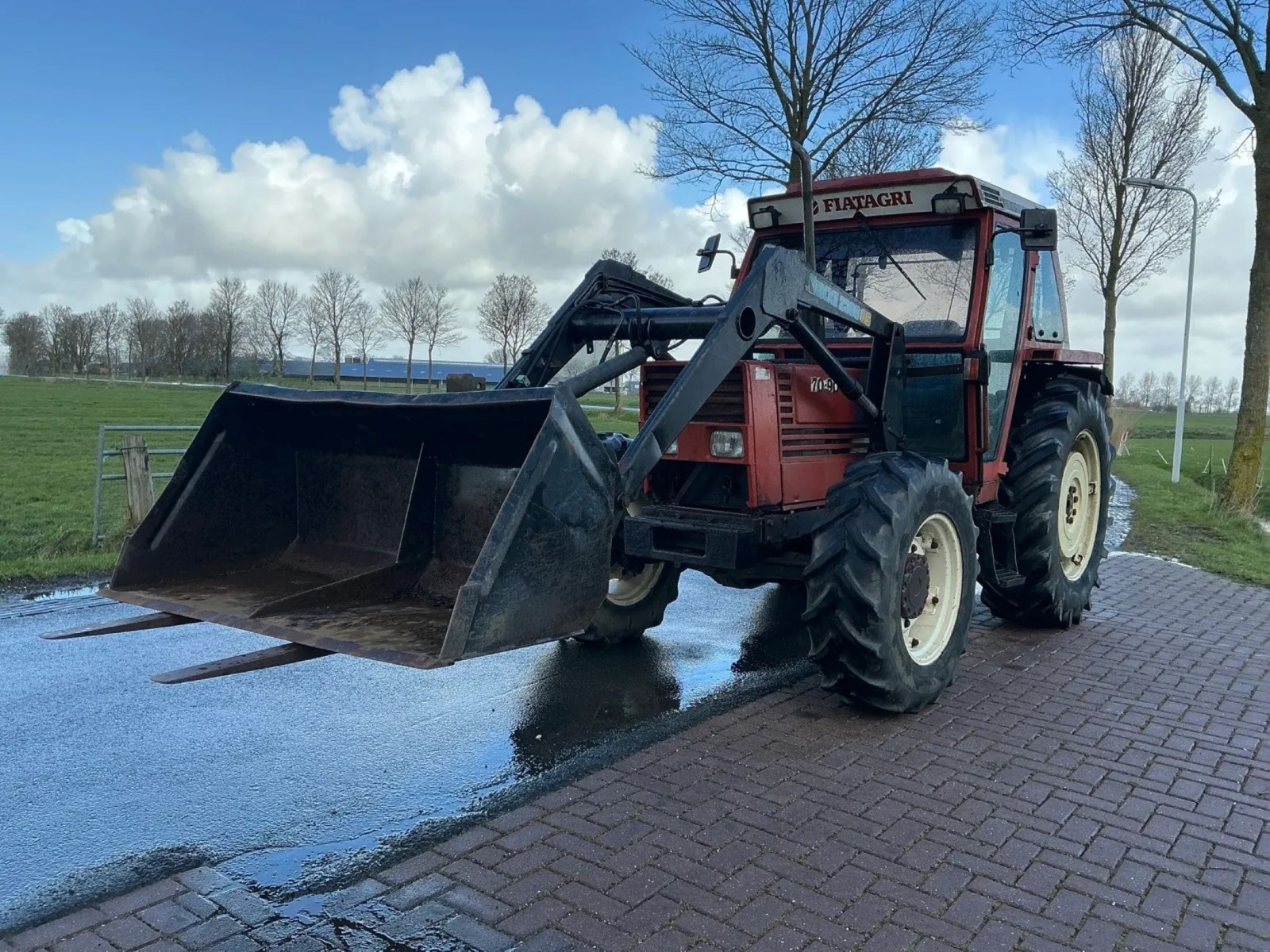 Fiatagri 70-90 DT vue 1